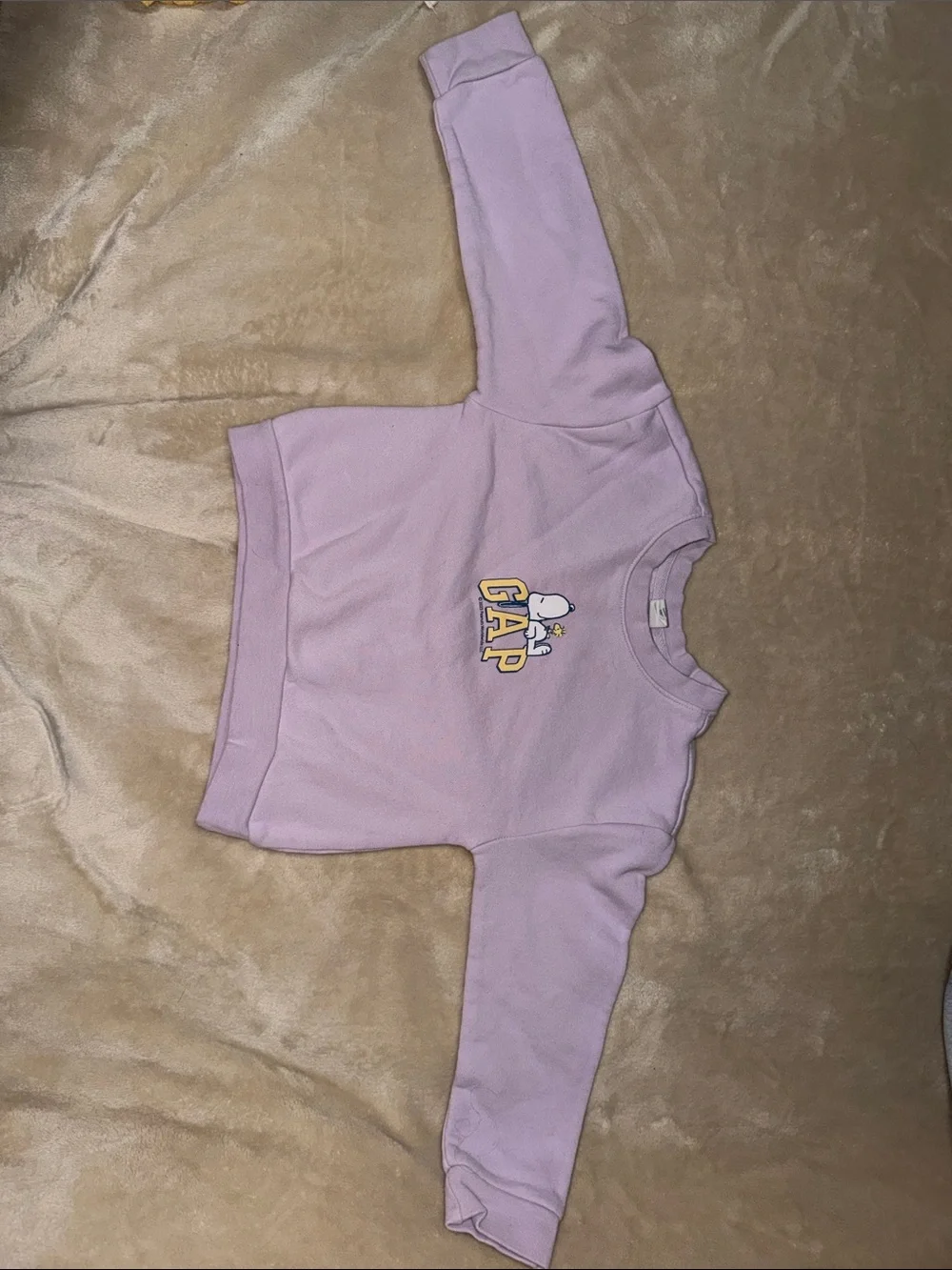 GAP Lilac Sweatshirt with Snoopy Graphic